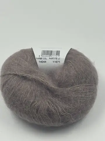 Фотография пряжи Lana Gatto luxury, Super kid mohair, Тауп
